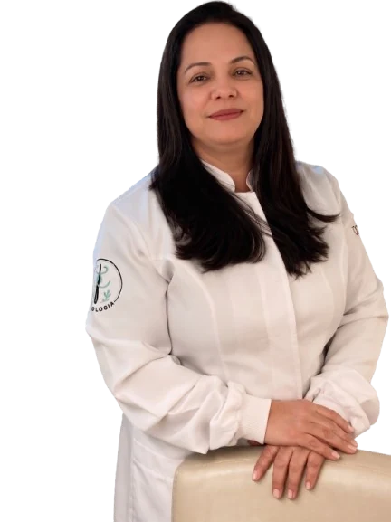 Kelly Ferreira - Terapeuta Capilar Integrativa